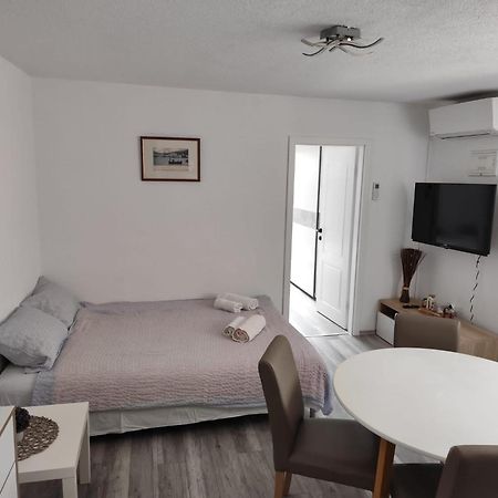Apartments Boric 크레스 외부 사진
